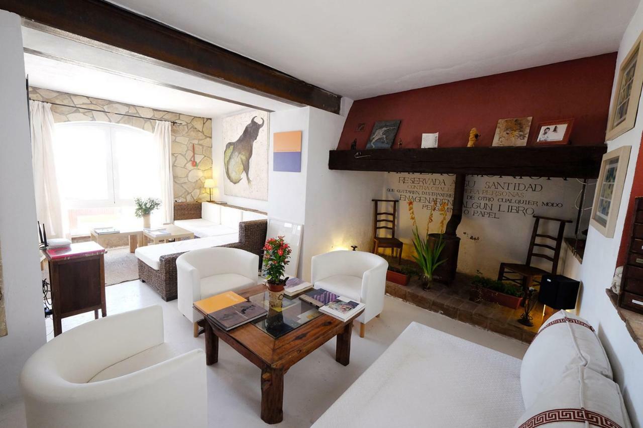 La Casa de la Luz. ArtistHome Almodóvar del Río Exterior foto